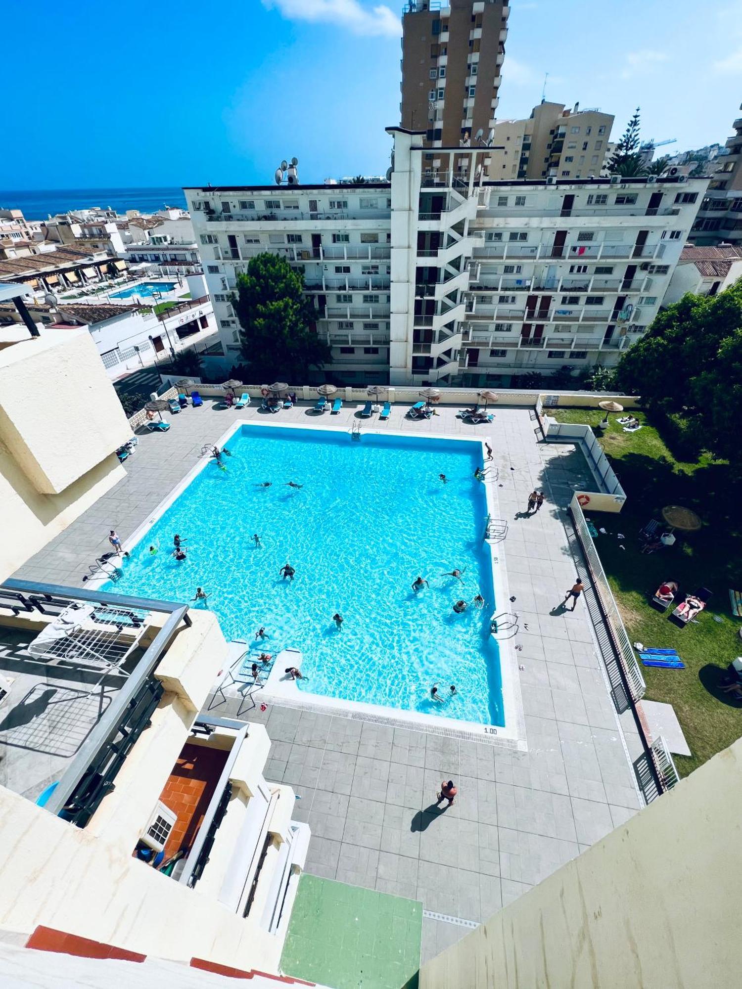 Torremolinos Carihuela Nucleo Cristal Apartment Екстериор снимка