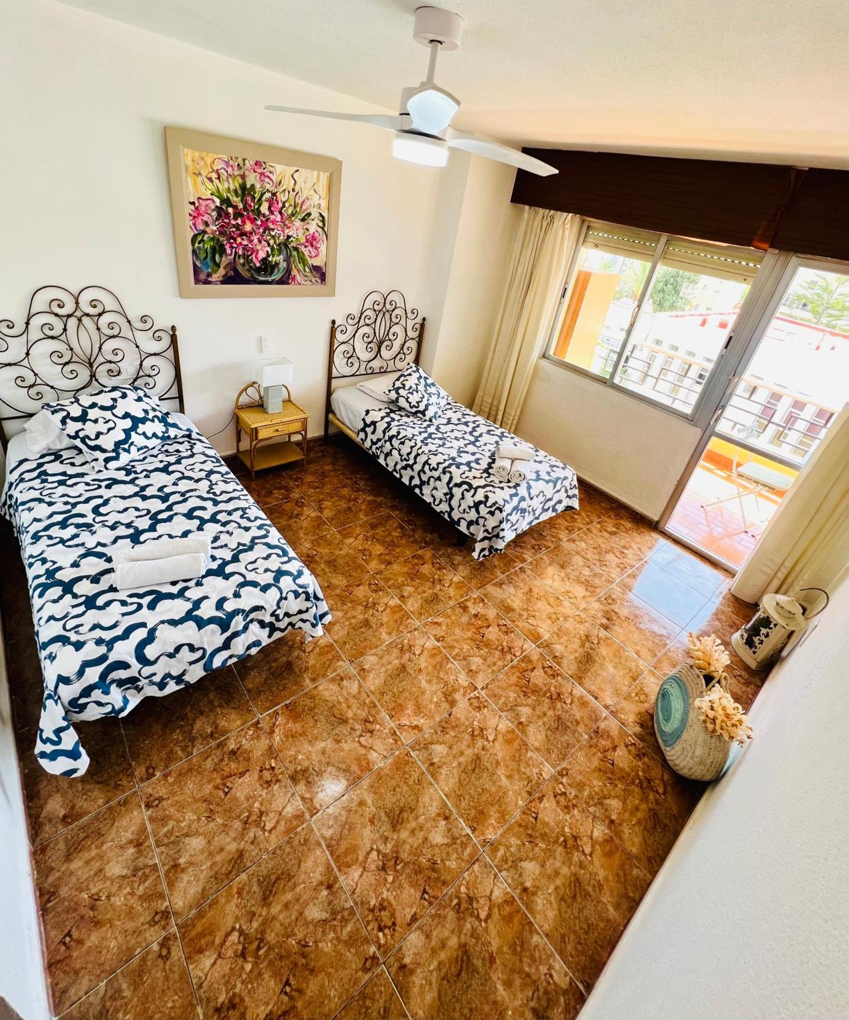 Torremolinos Carihuela Nucleo Cristal Apartment Екстериор снимка